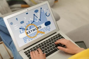 狙うべき「キーワードボリューム」とは？BtoBのSEO評価を高める選定方法を解説！